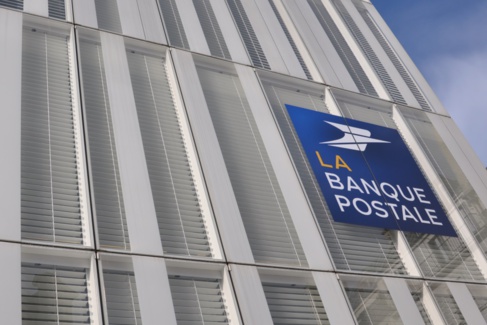 La Poste envisage de lancer une banque en ligne