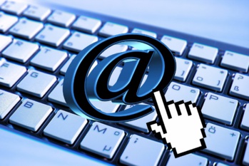 Interdiction de surveiller les boîtes mail des employés sans les prévenir