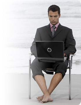 La moitié des salariés continue de travailler en vacances La moitié des salariés continue de travailler en vacances