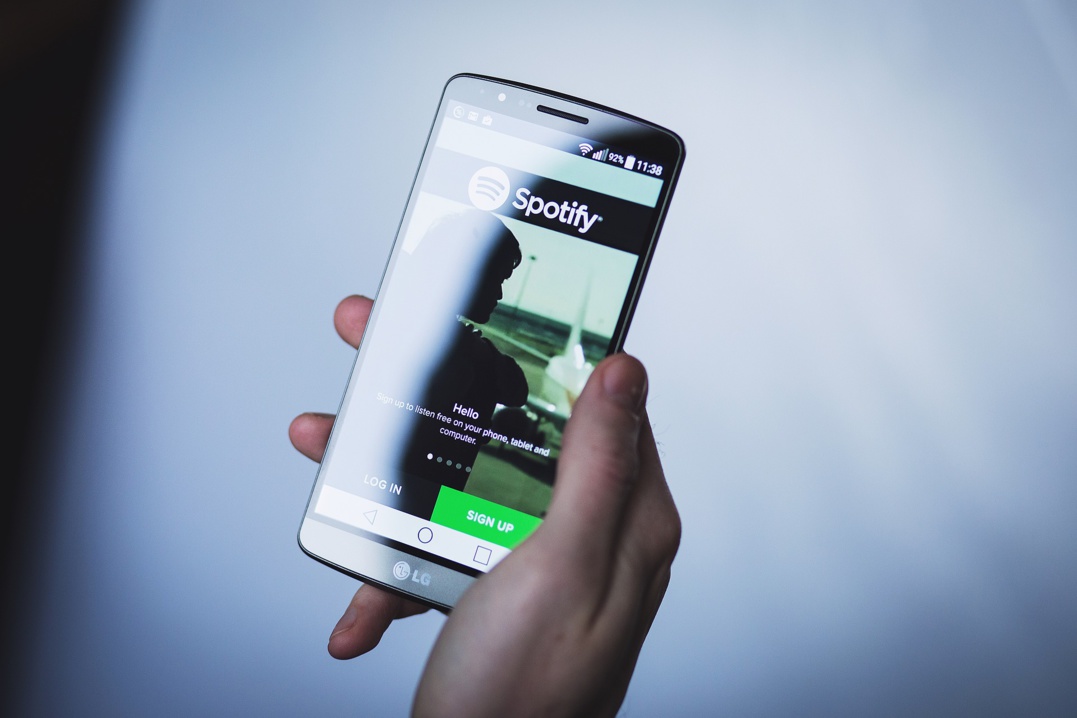 Apple devrait faire l’objet d’une action de l’UE pour pratiques anticoncurrentielles