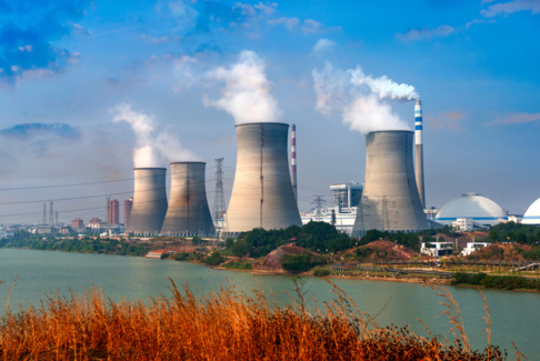 Dix ans de vie supplémentaires pour les centrales nucléaires