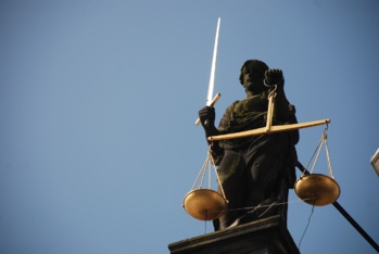 ​SFR condamné pour 22 clauses abusives dans ses contrats