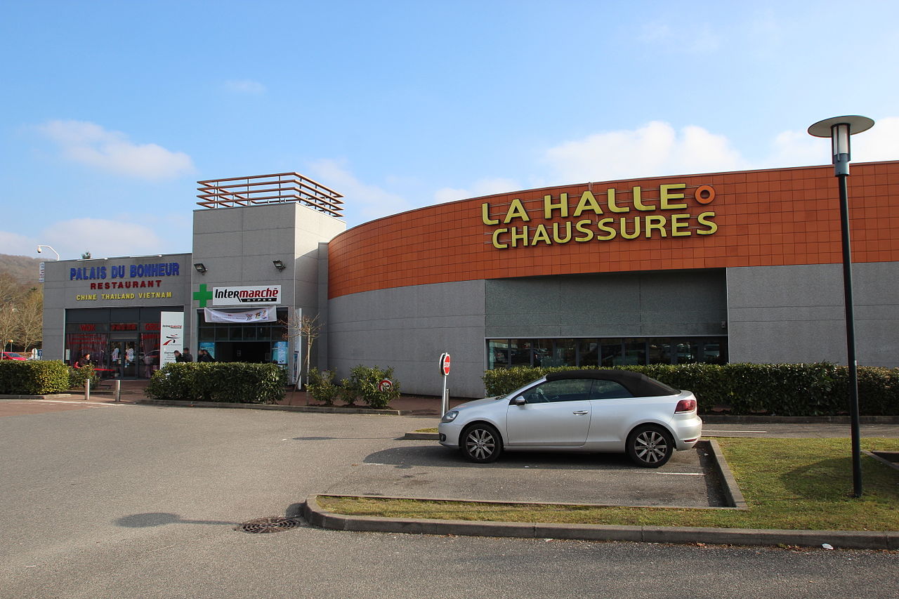 Le groupe d'habillement Vivarte réduit la voilure de ses enseignes