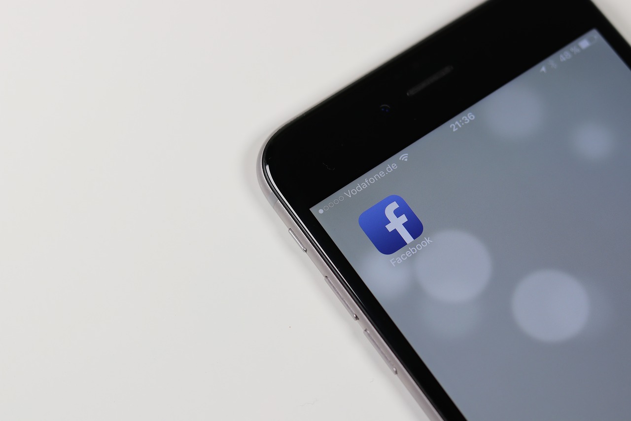 Facebook lance son service de petites annonces en France