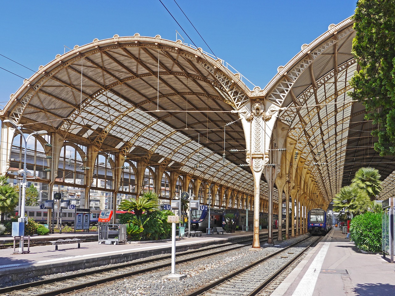 Plus de 2 000 suppressions d'emplois à la SNCF en 2018