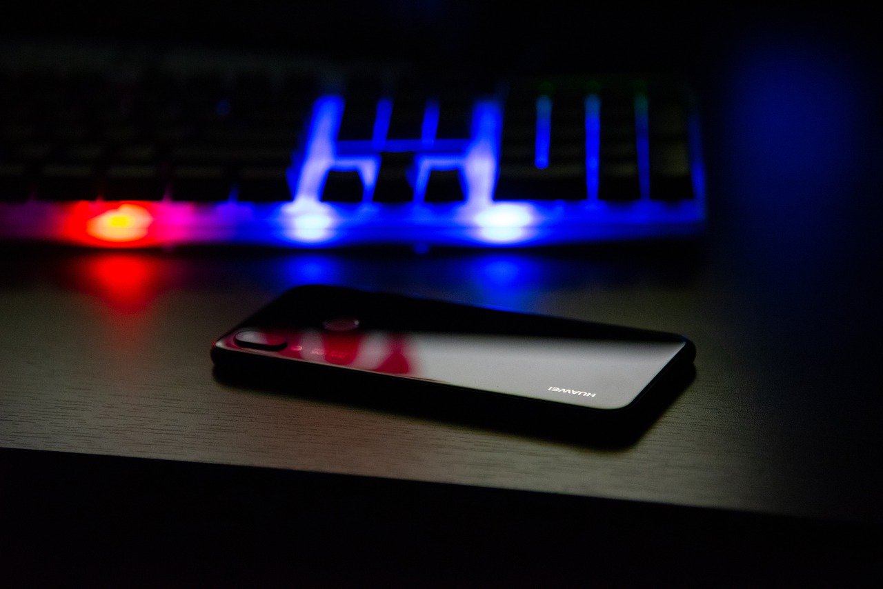 Huawei investit 200 millions d'euros en France Huawei investit 200 millions d'euros en France