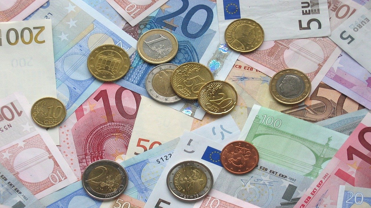 Fonds de solidarité : 110.000 dossiers en cours de traitement manuel pour décembre