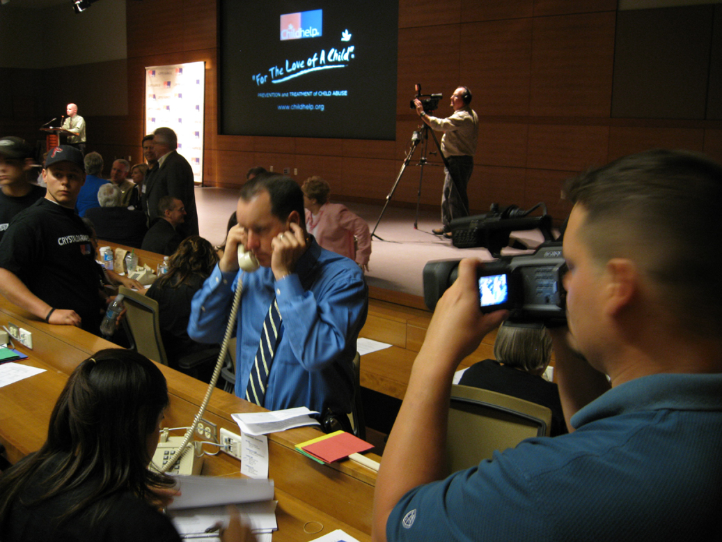 Arizona Crystal Darkness Call Center (Crédit: Wikimedia / cc) Arizona Crystal Darkness Call Center (Crédit: Wikimedia / cc)