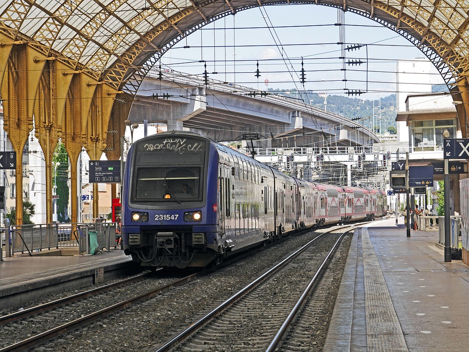 SNCF : un bénéfice record en 2022 majoritairement réinvesti ?