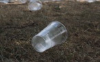 L'interdiction des couverts et des contenants en plastique votée par l'Assemblée