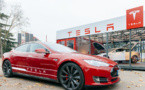 ​Tesla : la batterie domestique fait un tabac mais...